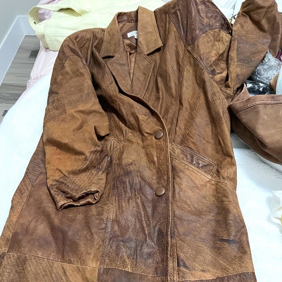 Express Limited - Picture 1 of 14